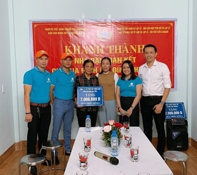 CHƯƠNG TRÌNH XÂY DỰNG NHÀ ĐẠI ĐOÀN KẾT